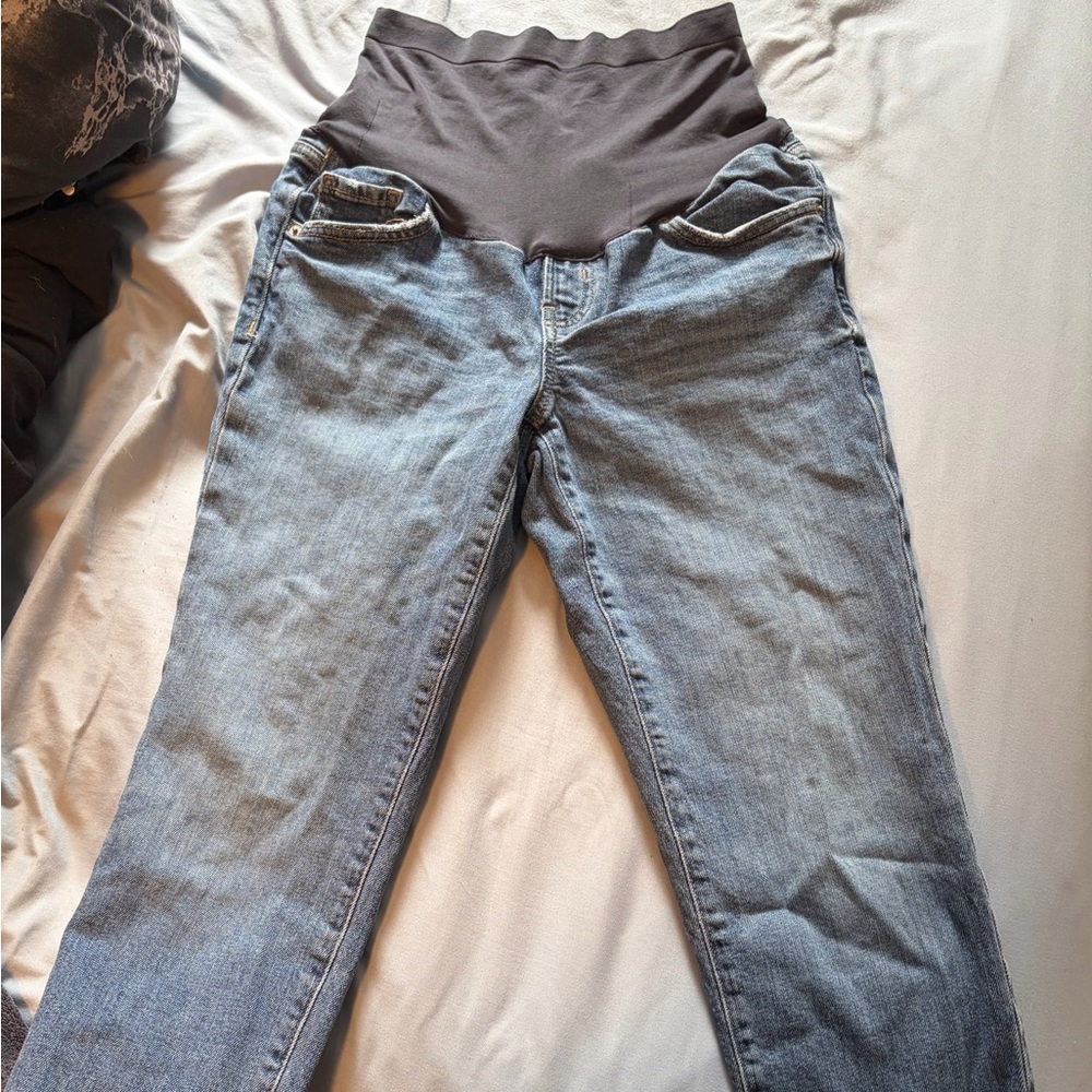 Old Navy Women’s Maternity Jeans with Stretch Panel - Blue OG Straight size 6